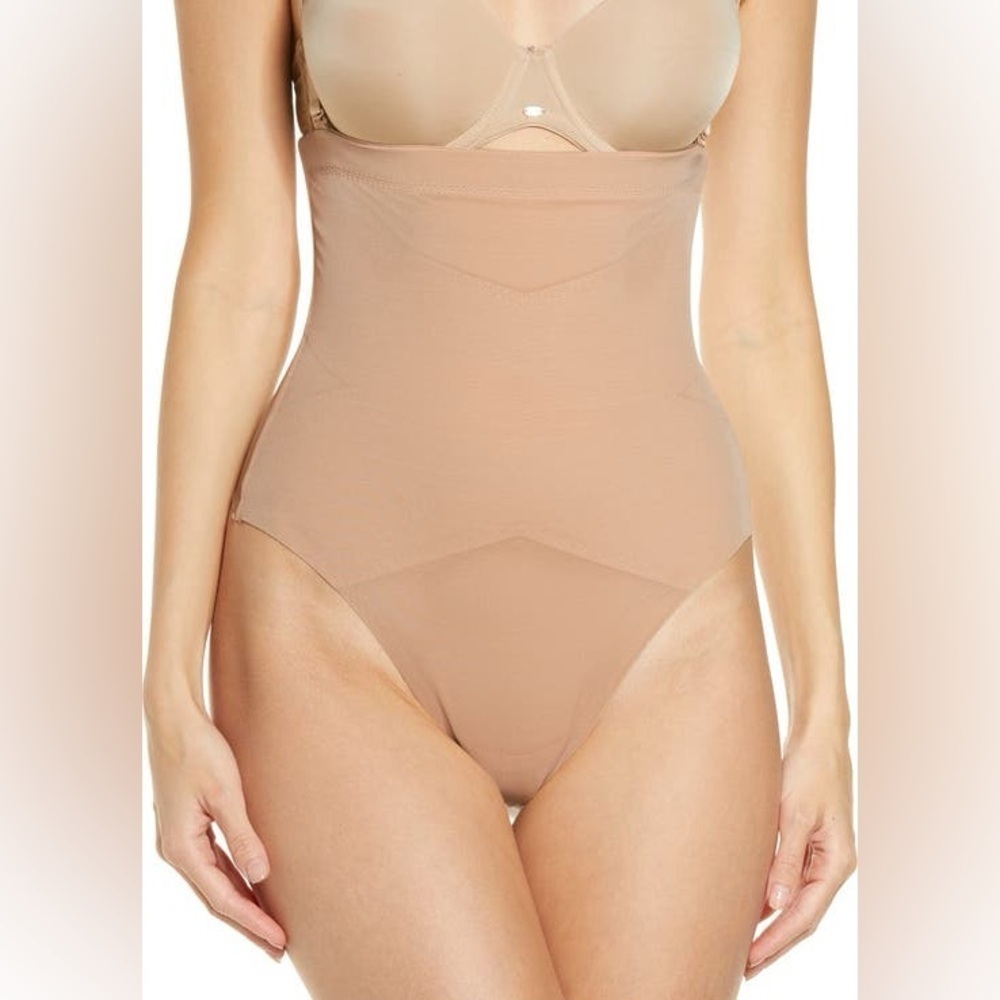 New Honeylove SuperPower Thong Sand Beige Boned Shapewear Compression Sz L